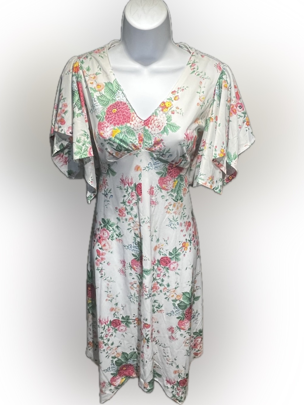 Vintage 70s Flutter Sleeve and asymmetrical hem flowy floral dress